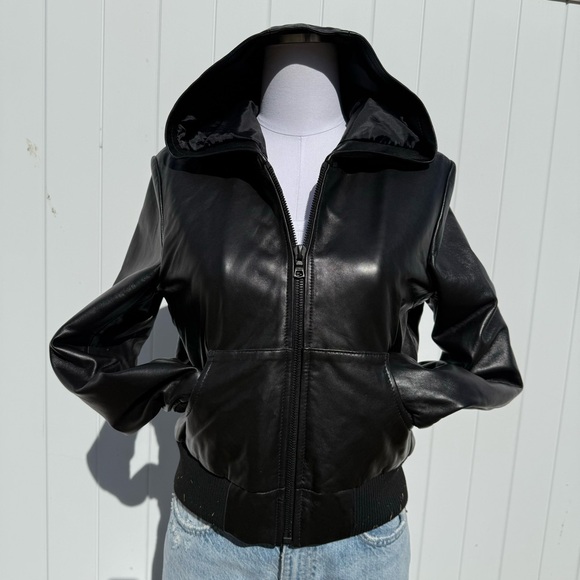 Black all real leather zip-up bomber style jacket lined with hood - Picture 5 of 9